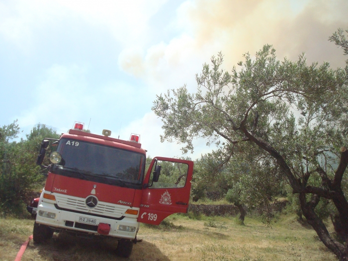 Ώρα ευθυνών για τη φωτιά στην Αγία Μαρίνα 