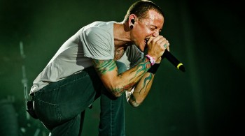 Σοκ: Αυτοκτόνησε ο τραγουδιστής των Linkin Park