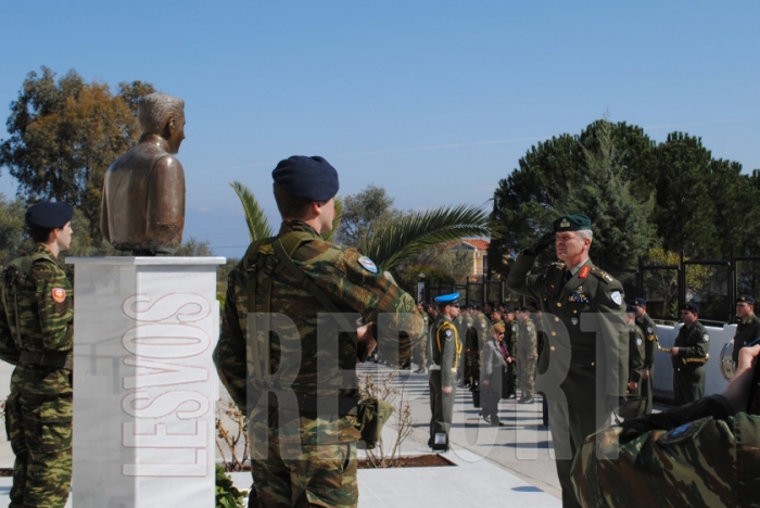 Αποκαλυπτήρια προτομης Πολυζώνη στο  Στρατόπεδο της Βαρειάς (photos)