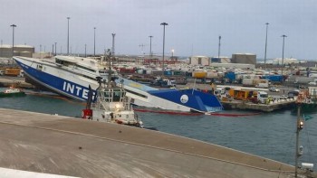 Το πλοίο &#039;Παναγία Πάρου&#039;  της ΝΕΛ  βούλιαξε σε λιμάνι της Ισπανίας
