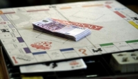 Επετειακή Monopoly με πραγματικά χαρτονομίσματα